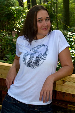 earth print tee